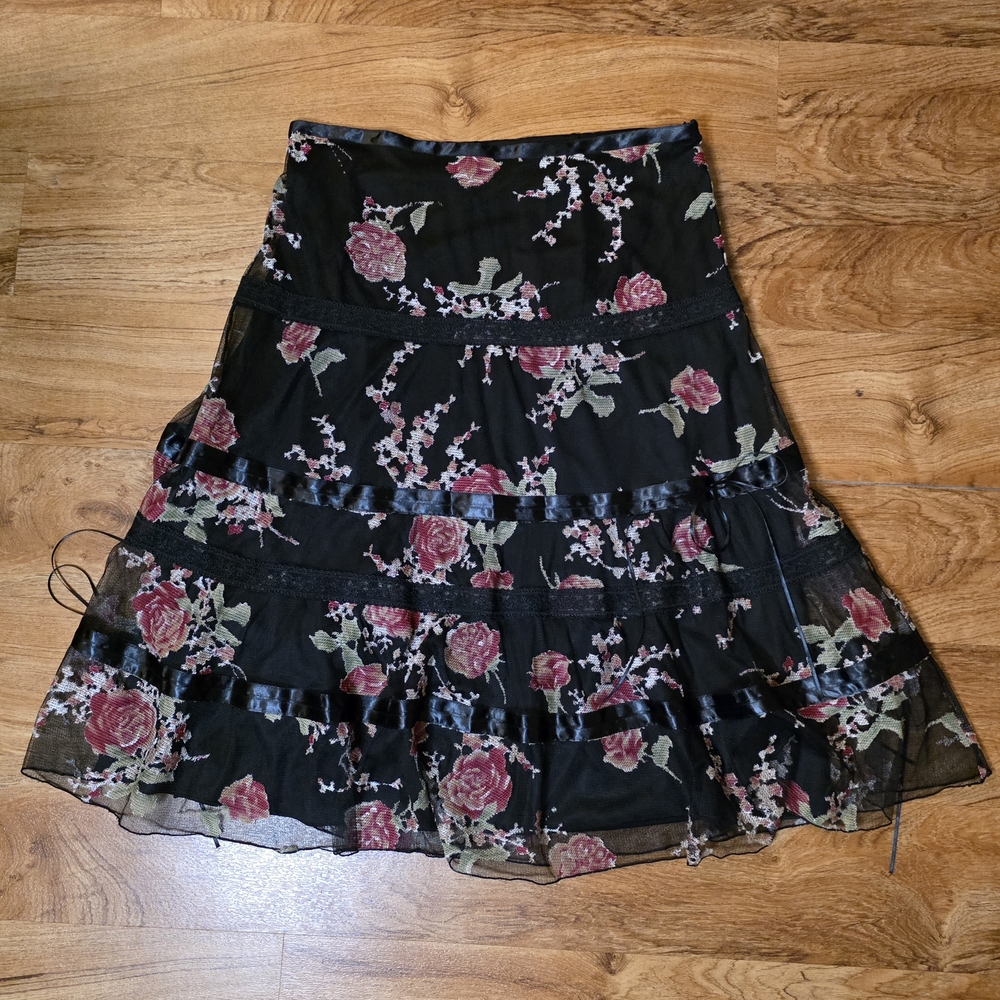 Express NWT Black Floral Embroidered Lace Midi Skirt